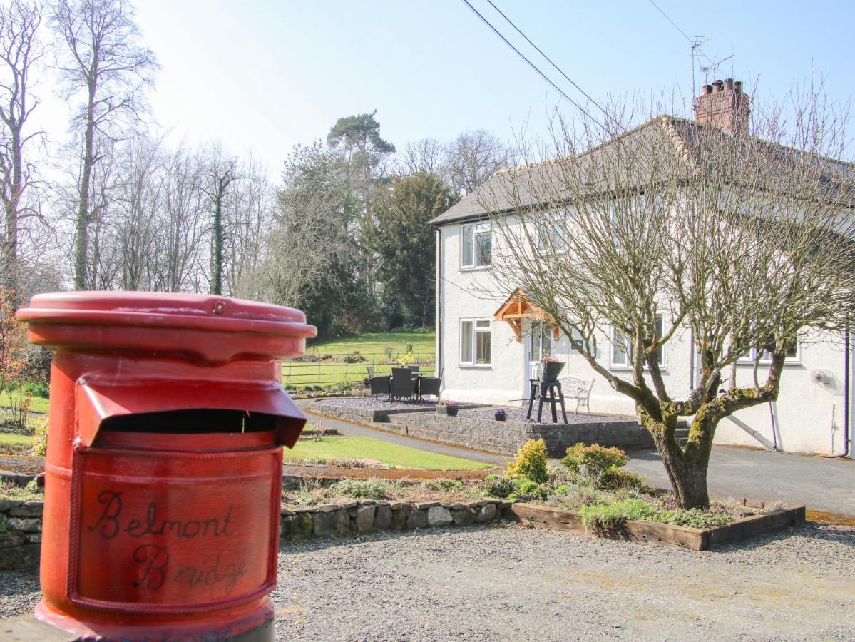 Belmont Bridge Villa Oswestry Exterior photo